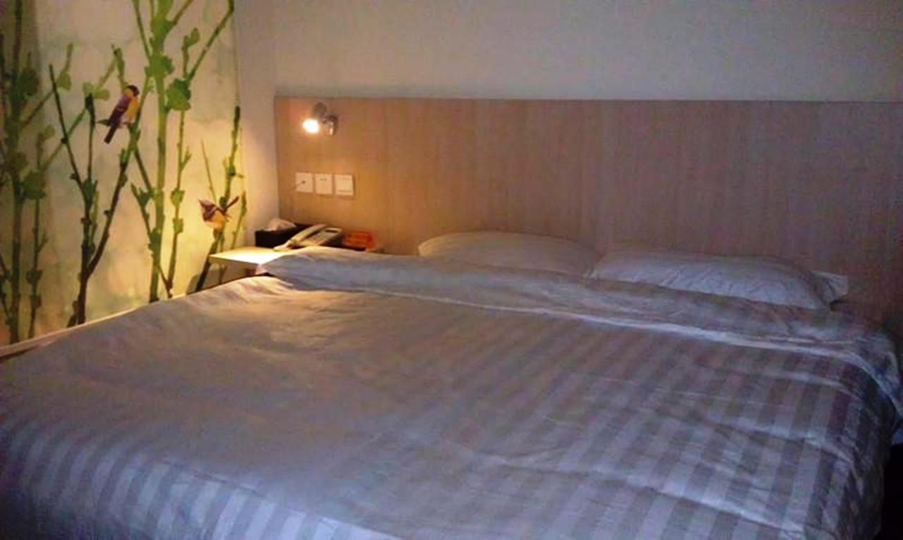 Hi Inn Shanghai Dahua 3 Road Eksteriør billede